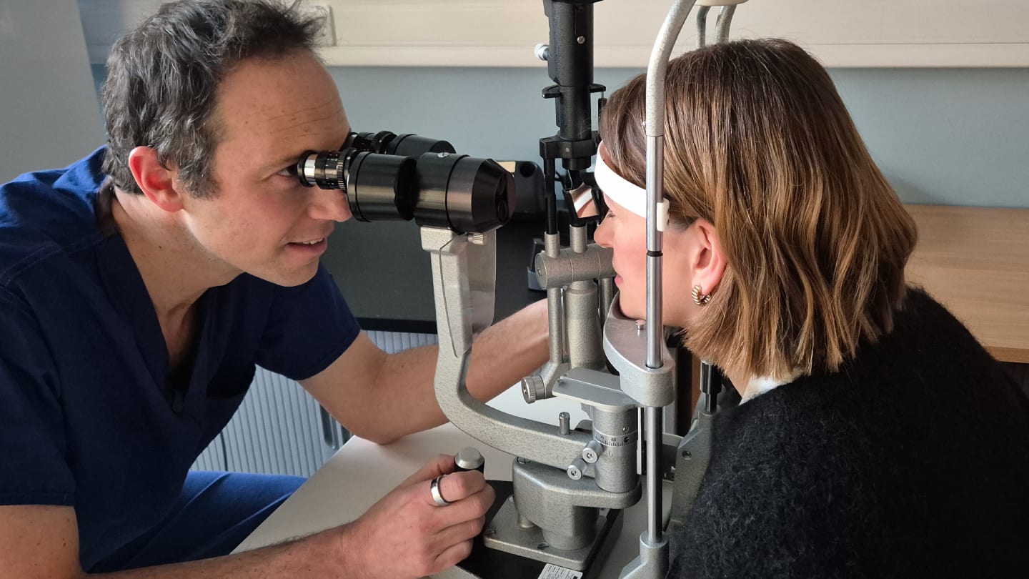 Hypotony treatment with viscoelastic materials for ophthalmologists